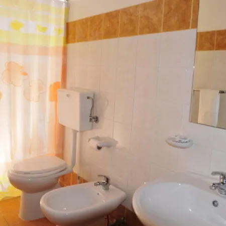 شقة فندقية Solemare 2*